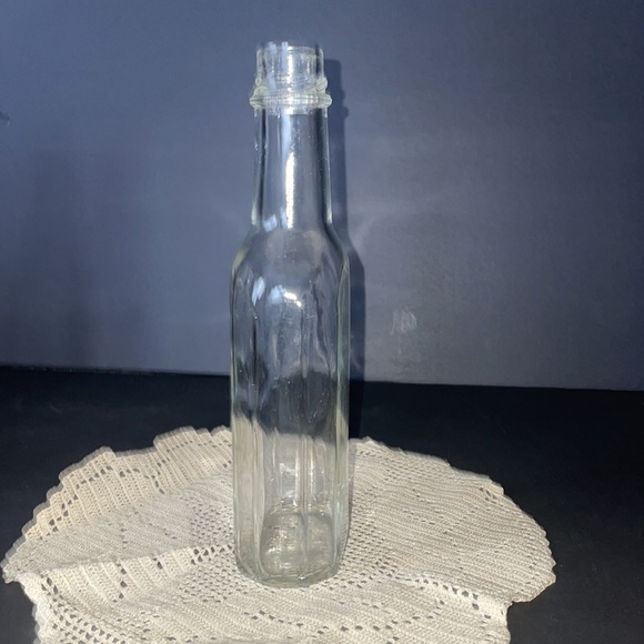 Two Vintage Heinz Glass Ketchup Bottles Canada Collectibles Prop Decor - Picture 10 of 12